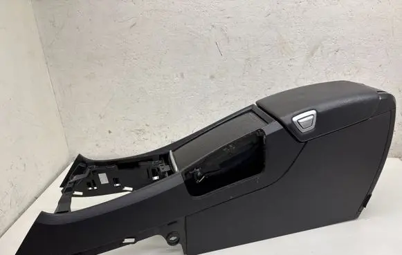 Volvo S60 Center console 30643625