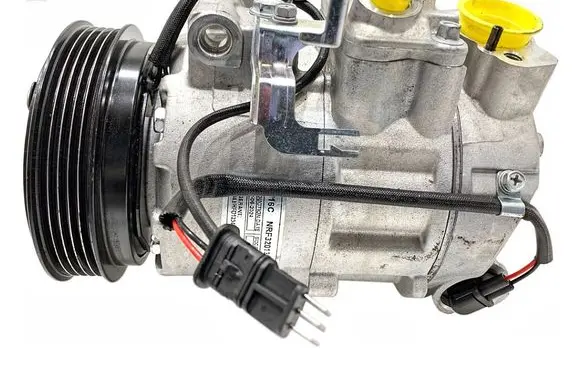 Mercedes-Benz B W246 W242 Air conditioning (A/C) compressor (pump) A0038304660