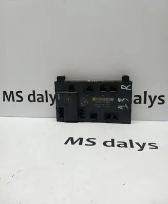 Mercedes-Benz CLK A209 C209 Door control unit/module A2098202026 2098202026
