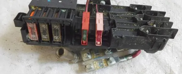 Mercedes-Benz ML W164 Fuse box set 0-1394841-1 0-1394842-1