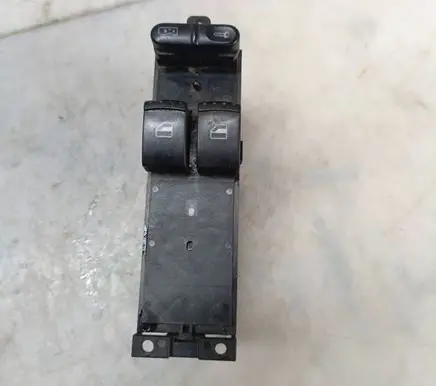 Volkswagen PASSAT B5 Electric window control switch 3B5959793 05073301