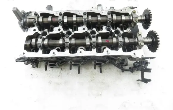 Hyundai i30 Engine head 221112A300