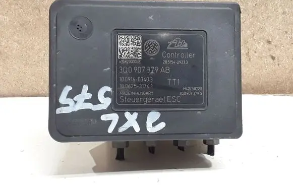 Volkswagen PASSAT B8 ABS Pump 3Q0907379AB 3Q0614517AB