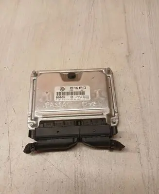 Volkswagen PASSAT B5 Engine control unit/module 038906019CD 28SA4308 0281010218