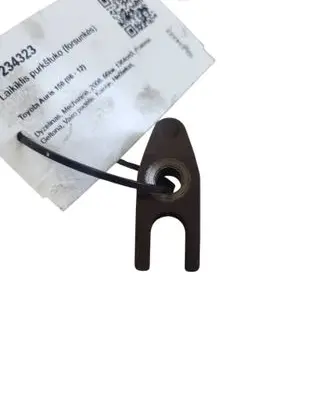 Toyota Auris 150 Fuel Injector clamp holder 
