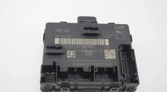 Volkswagen Golf VIII Door control unit/module 5Q0959592F