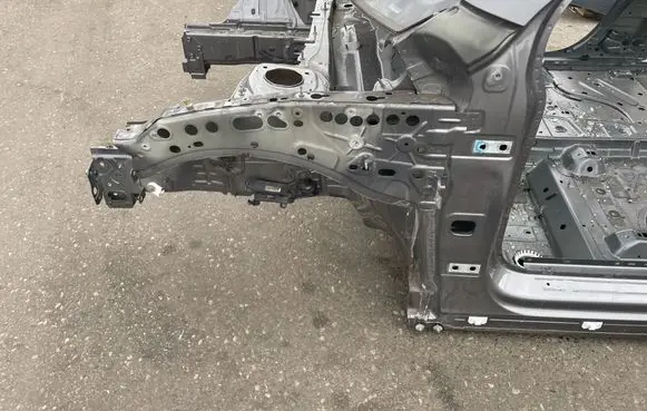 Mercedes-Benz EQA Front quarter panel 