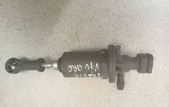 Renault Trafic II (X83) Fuel injection high pressure pump 93868391306105588R