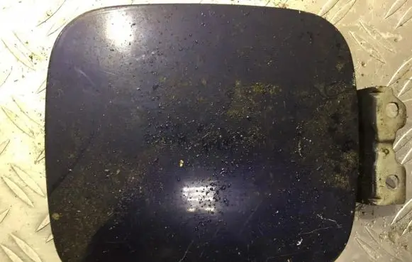 Mitsubishi Carisma Fuel tank cap