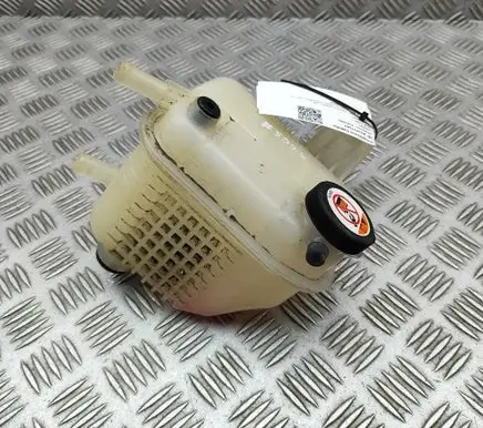 Toyota Prius (XW50) Coolant expansion tank/reservoir 164A237012
