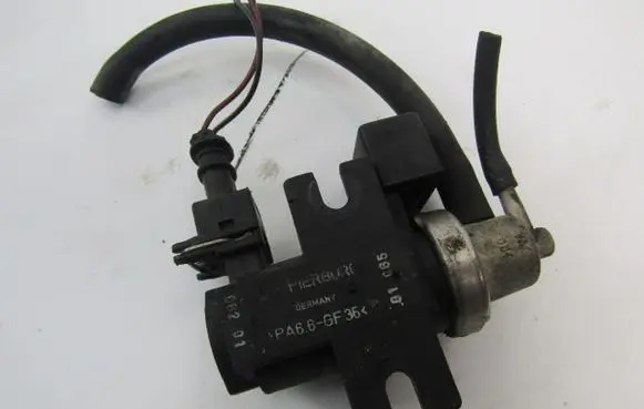 Opel Corsa C Valve vacuum 