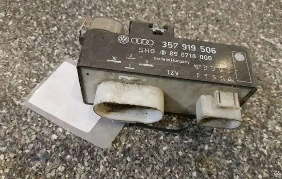Coolant fan relay