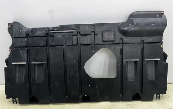 Mazda 3 II Engine splash shield/under tray BBM4K6805