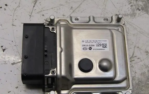 KIA Ceed Engine control unit/module ECU 29610-2U200