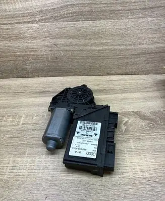 Audi A4 S4 B6 8E 8H Rear door window regulator motor 8E0959801A 5WK47009BBF 105848103