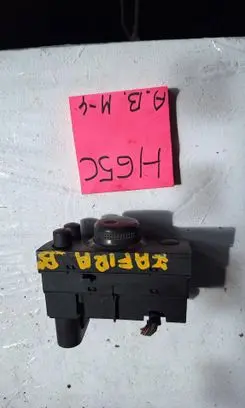 Opel Zafira B Light switch 