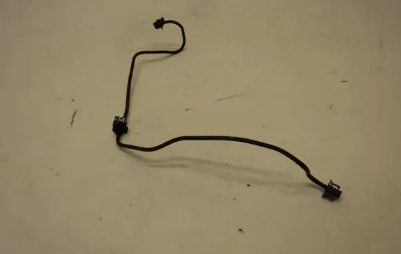 Mercedes-Benz 100 W631 Engine coolant pipe/hose
