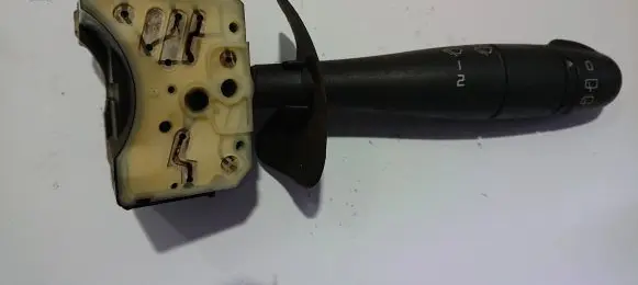 Renault Clio II Wiper speed switch 