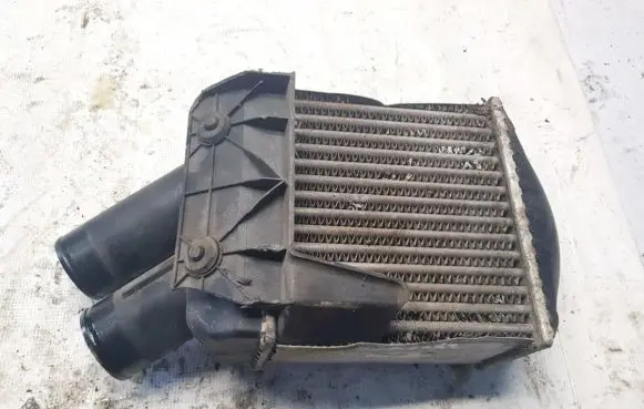 Renault Scenic I Intercooler radiator 8493968 7700838130