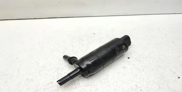 BMW X1 E84 Headlight washer pump 7217792 67127217792