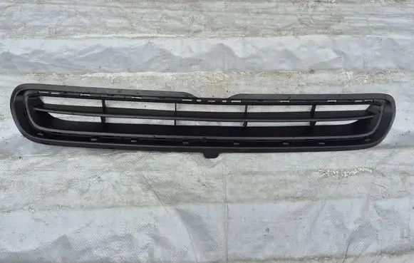 Fiat 500L Front bumper lower grill 735568935