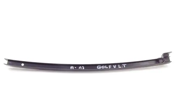 Volkswagen Golf V Door glass rail 1K9839407