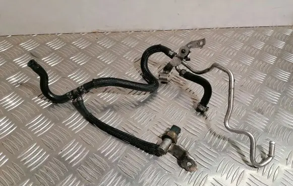 Mercedes-Benz C W204 Fuel pressure sensor A6510701381