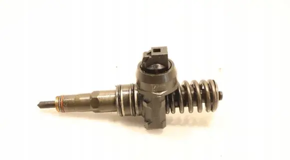 Skoda Octavia Mk2 (1Z) Fuel injector 0414720215