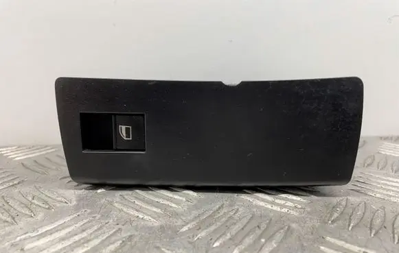 BMW X5 E53 Electric window control switch 6916601