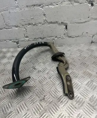 Volkswagen PASSAT B7 Tailgate/trunk/boot hinge 3C5827301B