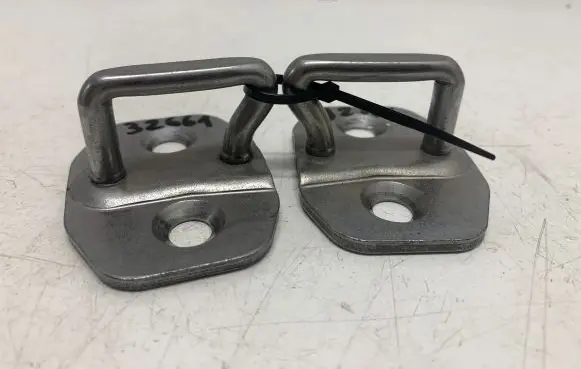 BMW 2 F46 Rear door lock loop/hook striker 7394435