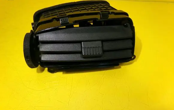 Hyundai Matrix Dashboard side air vent grill/cover trim 9742217000