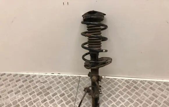 Nissan X-Trail T32 Front shock absorber with coil spring