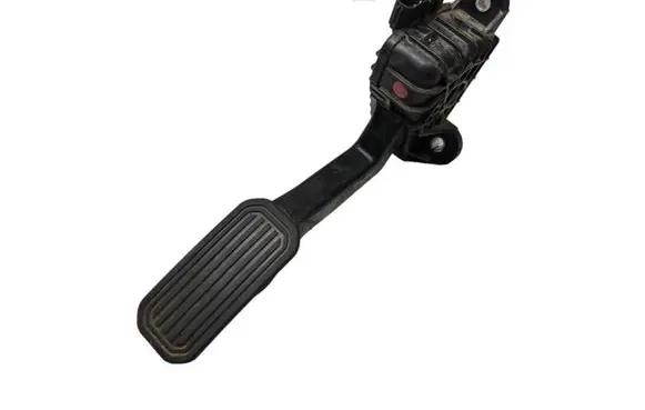Toyota Land Cruiser (J120) Accelerator throttle pedal 7812060350 1988003020
