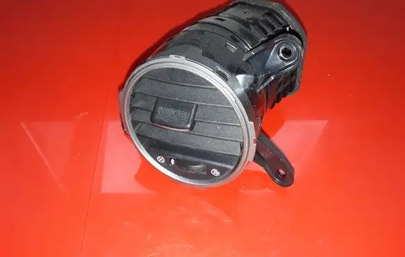 KIA Carens II Dash center air vent grill 974301D000 80459648
