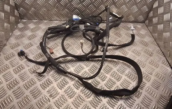 Opel Vivaro Sound system wiring loom 240366731r 93460111