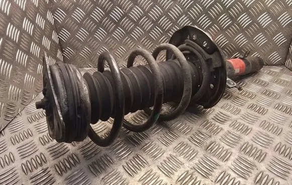 Nissan Qashqai Front shock absorber with coil spring JGM1343T 70753p E43024EA3A