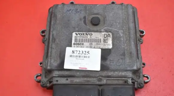 Volvo V70 Engine control unit/module ECU 30729826A