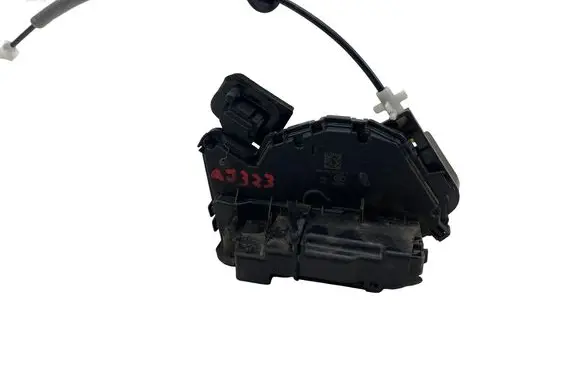 Skoda Fabia Mk3 (NJ) Front door lock B6A5TB837016A