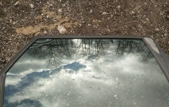 Volvo V50 Rear door window glass as2
