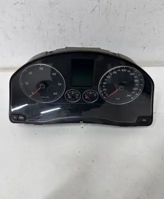 Volkswagen Golf V Speedometer (instrument cluster) 1K0920874B