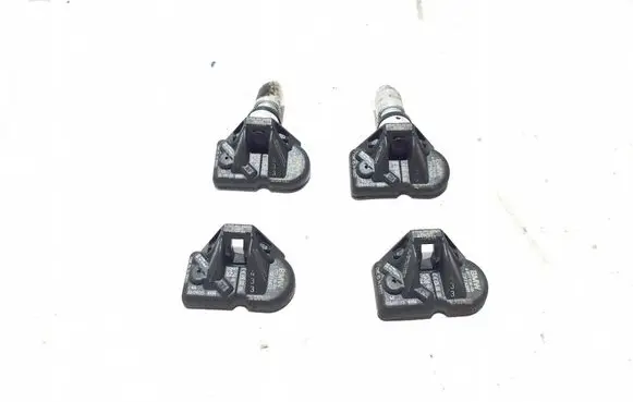 BMW 1 F40 Tire pressure sensor 6877936