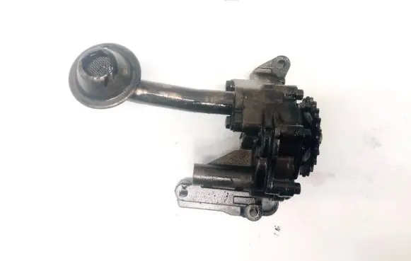 Volkswagen Caddy Oil pump 038115121a