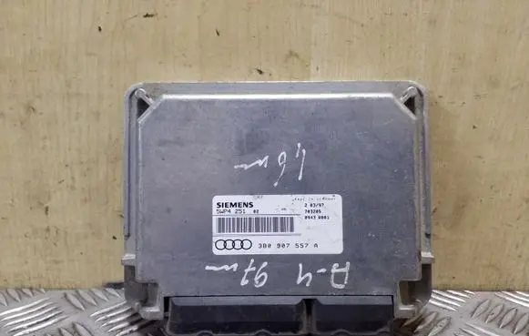 Audi A4 S4 B5 8D Engine control unit/module 3B0907557A 5WP4251