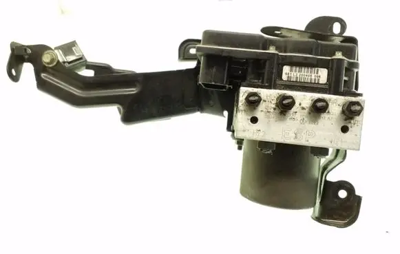 Volkswagen PASSAT B7 ABS Pump 8E0614517AT 8E0910517B