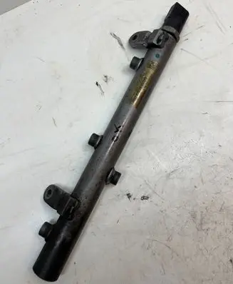 Mercedes-Benz E W211 Fuel main line pipe A6420700695002