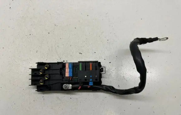 Mercedes-Benz E W211 Fuse box set 2115452301