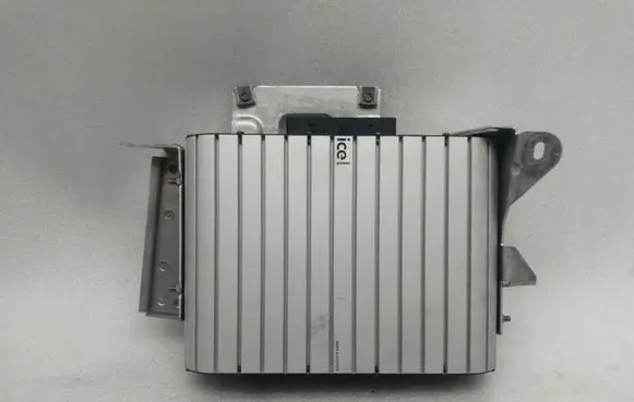 Audi A8 S8 D3 4E Sound amplifier 4E0035465