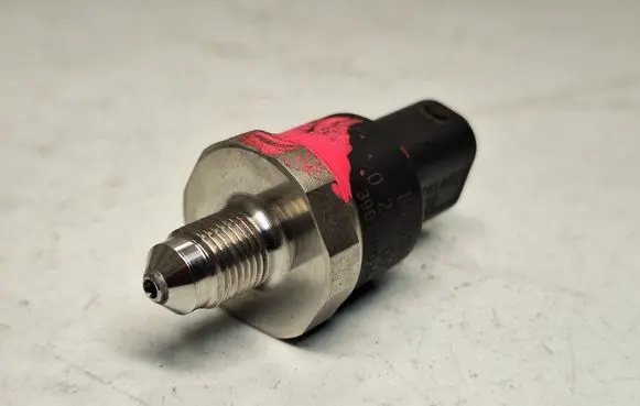 BMW 5 E39 Sensor 0265005303 34511165467 34510411721