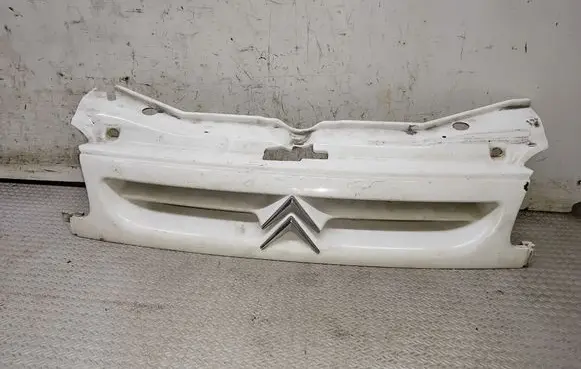 Citroen Berlingo Front bumper upper radiator grill 9618254877